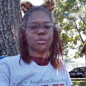 Meet your Posher, Toni